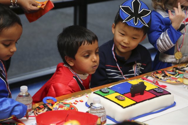 Alex's birthday
(Click on the picture for the full-size version)