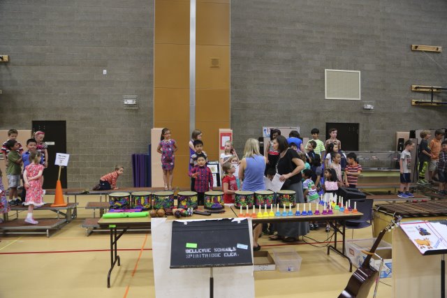 School Concert, 05/01
(Click on the picture for the full-size version)