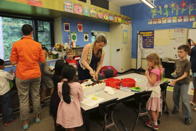 Ms Barnard baby shower 5/16
(Click on the picture for the full-size version)