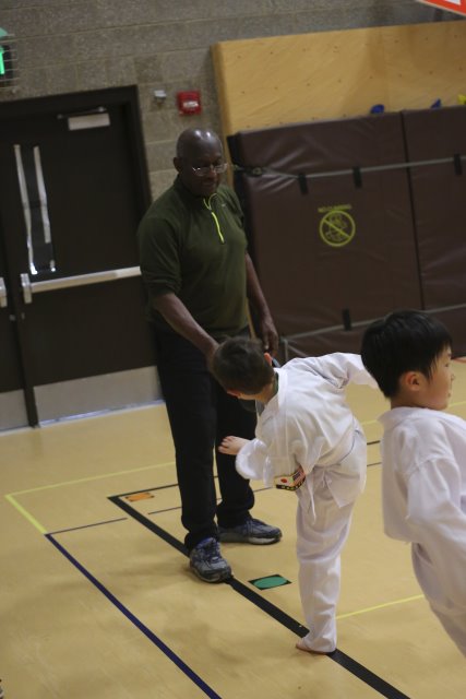Alin Constantin's Photography - Karate lesson and first belt
(Click on the picture for the full-size version)