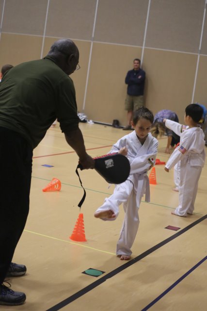 Alin Constantin's Photography - Karate lesson and first belt
(Click on the picture for the full-size version)