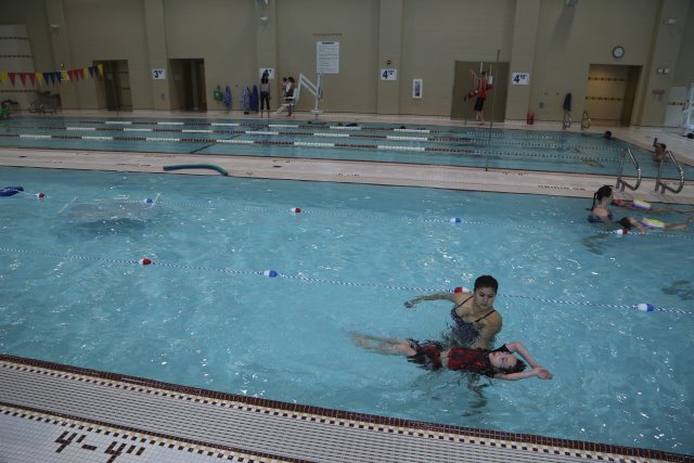 Vlad swimming lesson 6/14
(Click on the picture for the full-size version)