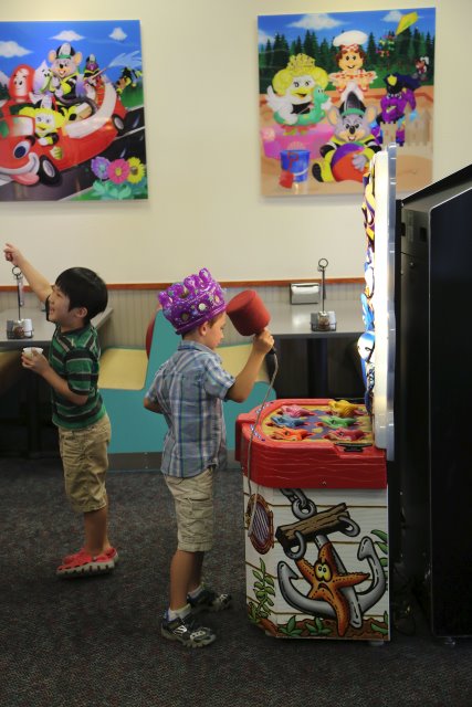 James' birthday
(Click on the picture for the full-size version)