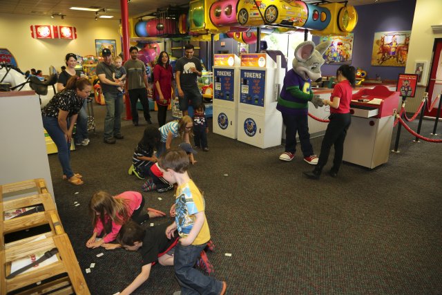 James' birthday
(Click on the picture for the full-size version)