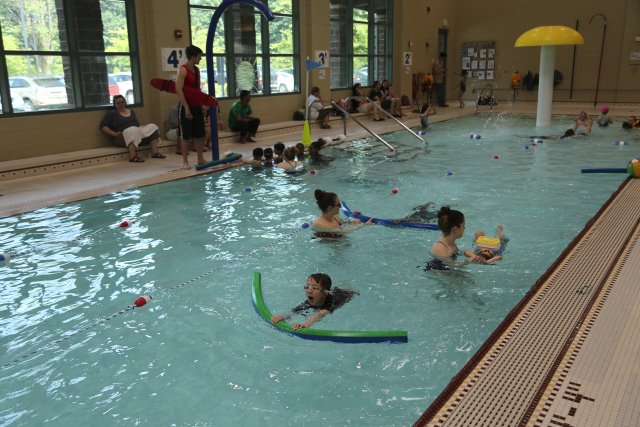 Vlad swimming lessons
(Click on the picture for the full-size version)