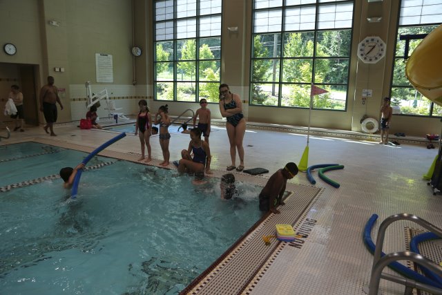 Vlad swimming lessons
(Click on the picture for the full-size version)