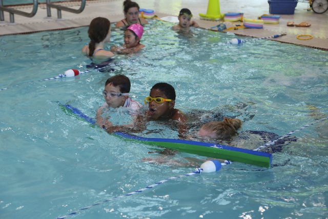 Alin Constantin's Photography - Swimming class, 8/16
(Click on the picture for the full-size version)