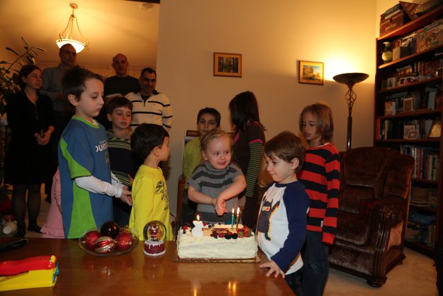 Alin Constantin's Photography - Radu's birthday
(Click on the picture for the full-size version)