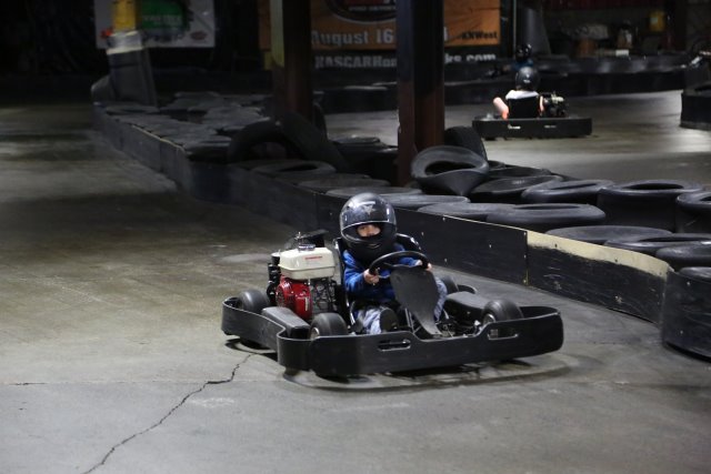 Robert's birthday 03/26
(Click on the picture for the full-size version)