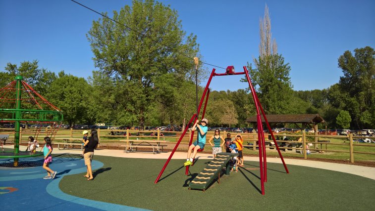 Memorial Day @ Beach
(Click on the picture for the full-size version)