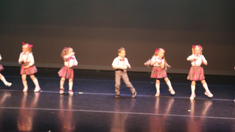 Alin Constantin's Photography - Radu's hip-hop recital, 6/11
(Click on the picture for the full-size version)