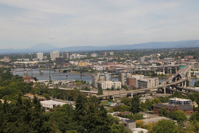 Alin Constantin's Photography - Portland
(Click on the picture for the full-size version)