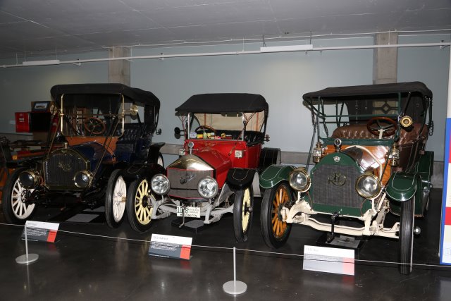 Alin Constantin's Photography - LeMay Cars Museum Tacoma, 9/3
(Click on the picture for the full-size version)