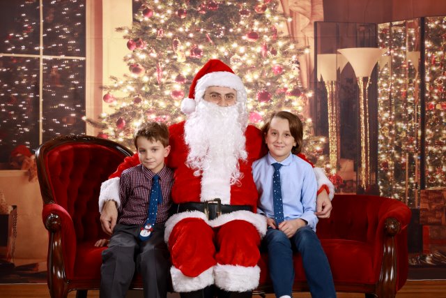 Alin Constantin's Photography - With Santa
(Click on the picture for the full-size version)