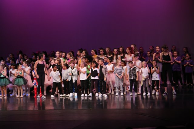 IDC Recital, Radu's HipHop, 6/9
(Click on the picture for the full-size version)
