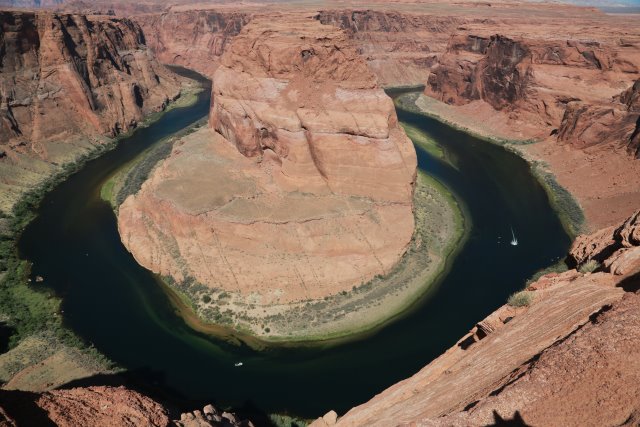 Horseshoe Bend
(Click on the picture for the full-size version)